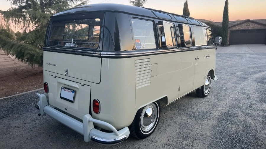 1967 Volkswagen Split-Window Bus - Image 3 of 31