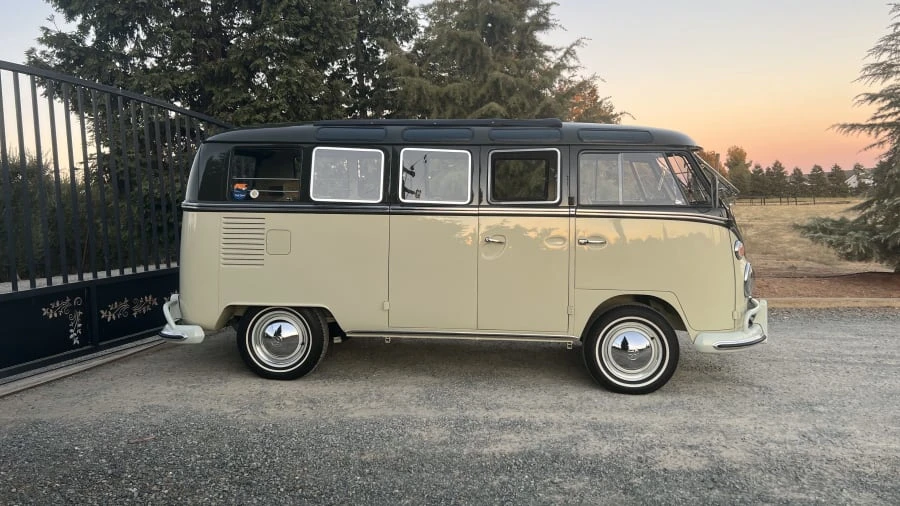 1967 Volkswagen Split-Window Bus - Image 10 of 31