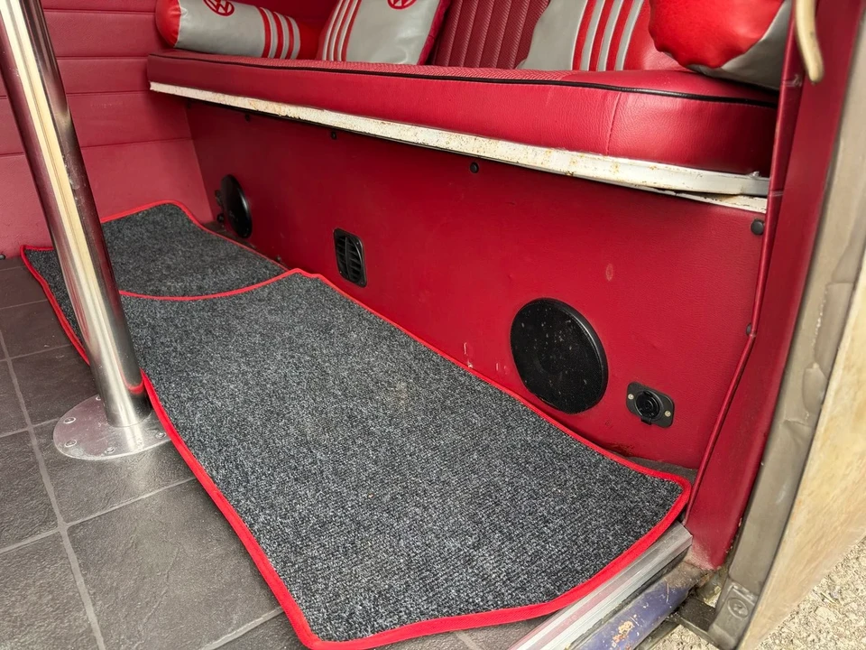 1967 Volkswagen Split-Window Bus - Image 10 of 31