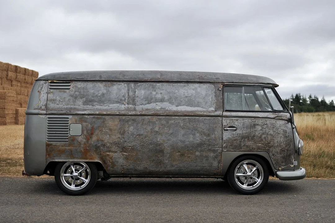 1967 Volkswagen Split-Window Bus - Image 3 of 31