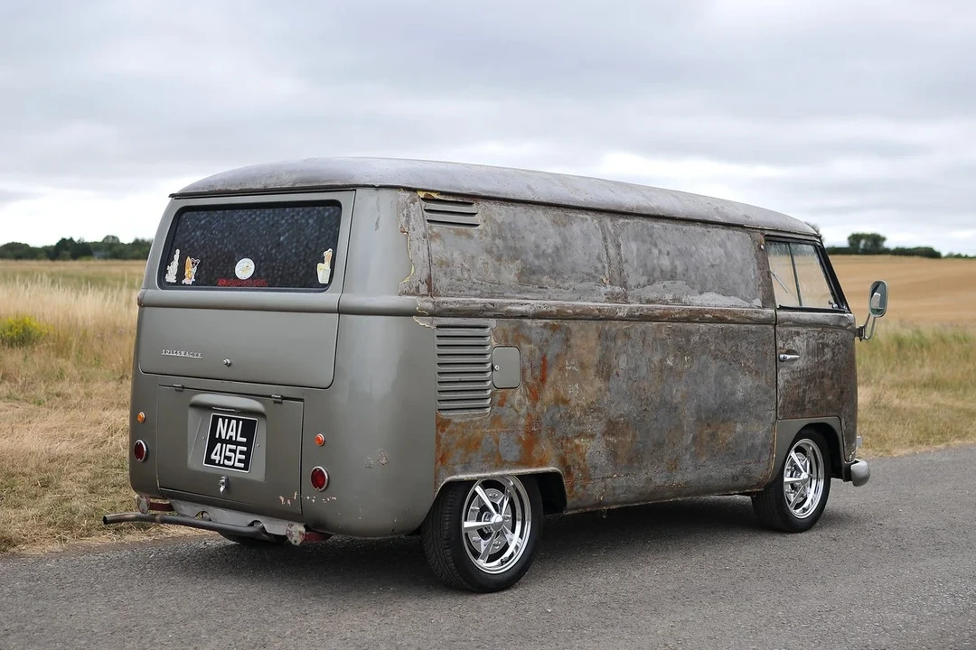 1967 Volkswagen Split-Window Bus - Image 5 of 31