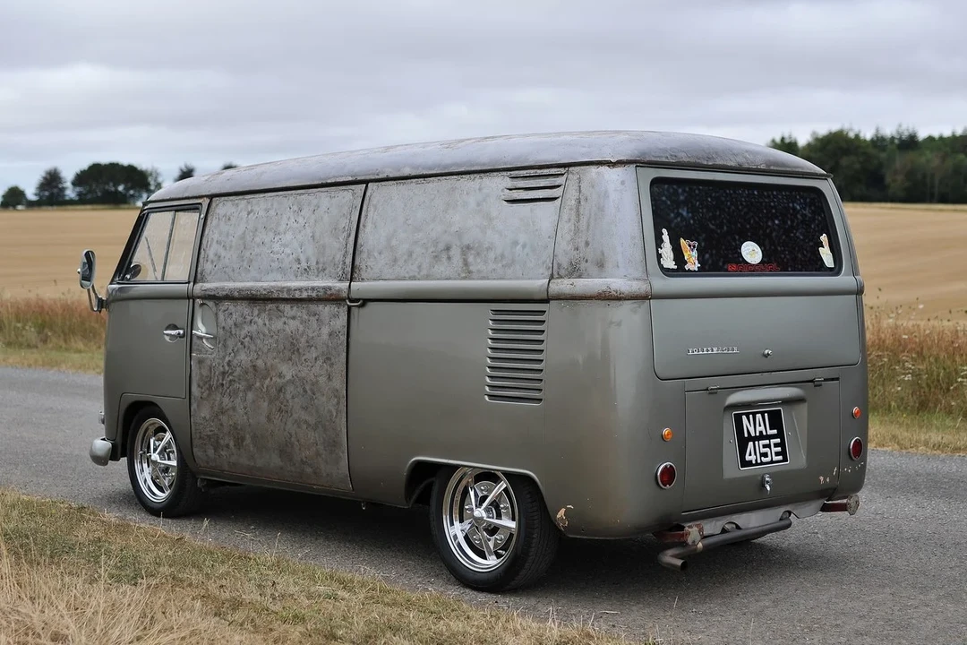 1967 Volkswagen Split-Window Bus - Image 9 of 31