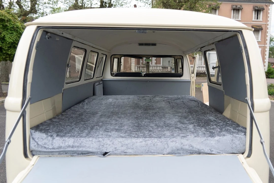 1967 Volkswagen Split-Window Bus - Image 31 of 31