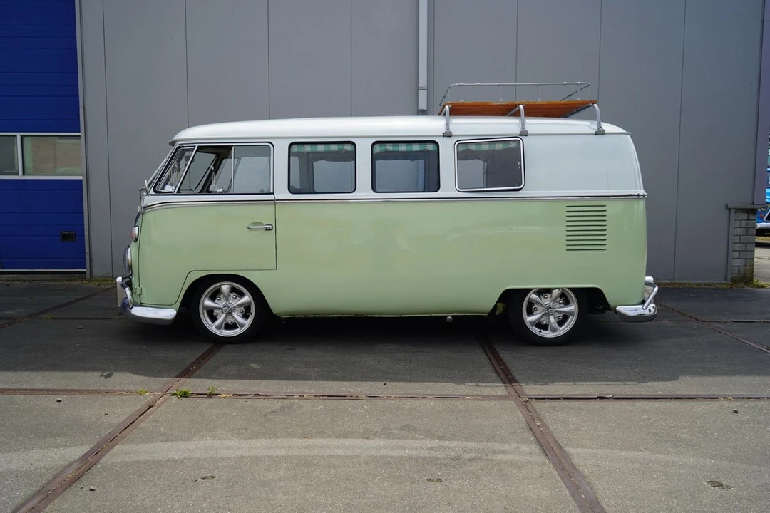 1967 Volkswagen Split-Window Camper - Image 5 of 30