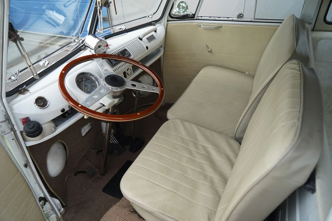 1967 Volkswagen Split-Window Camper - Image 14 of 30