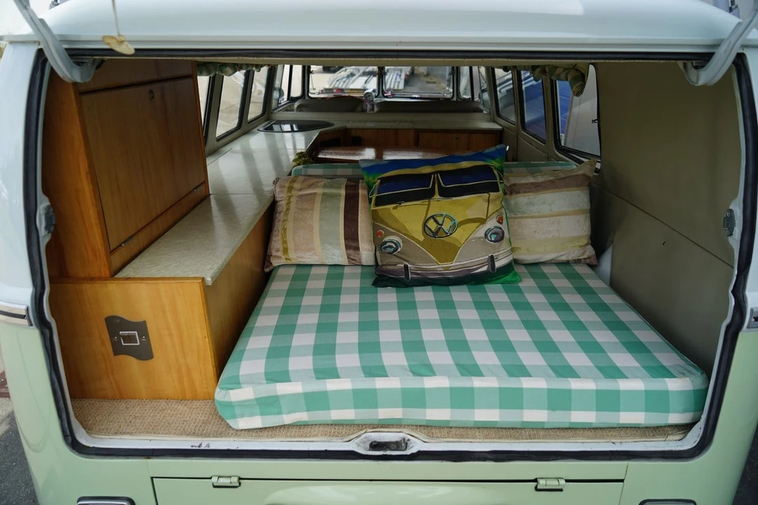 1967 Volkswagen Split-Window Camper - Image 20 of 30