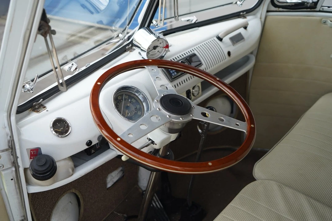 1967 Volkswagen Split-Window Camper - Image 15 of 30
