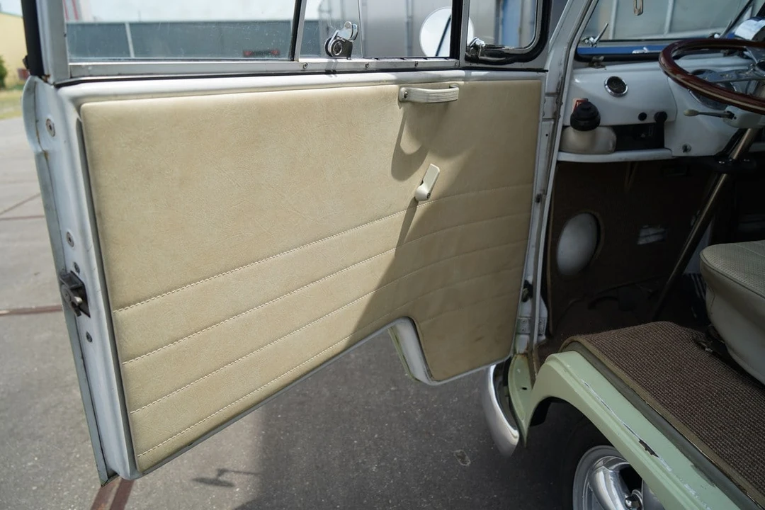 1967 Volkswagen Split-Window Camper - Image 12 of 30