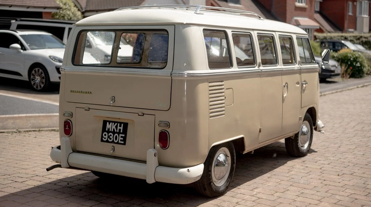 1967 Volkswagen Split-Window Bus - Image 13 of 31