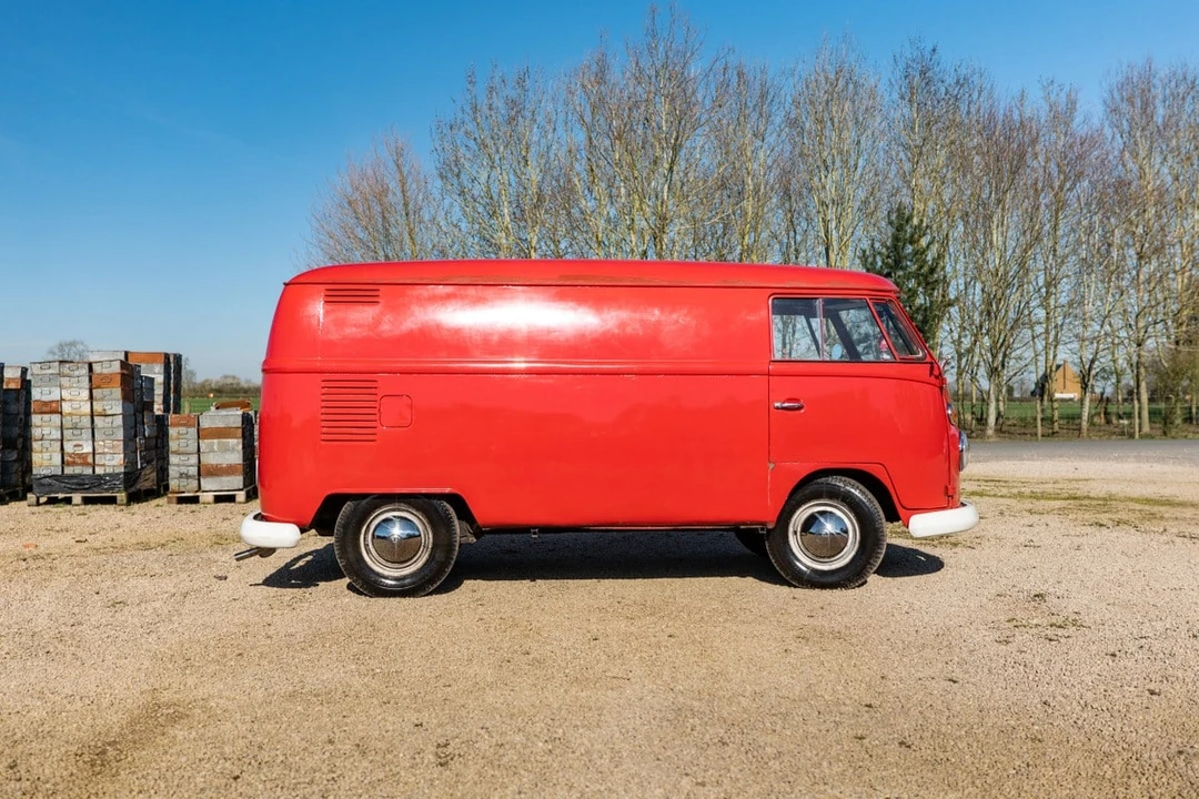 1967 Volkswagen Split-Window Bus - Image 18 of 30