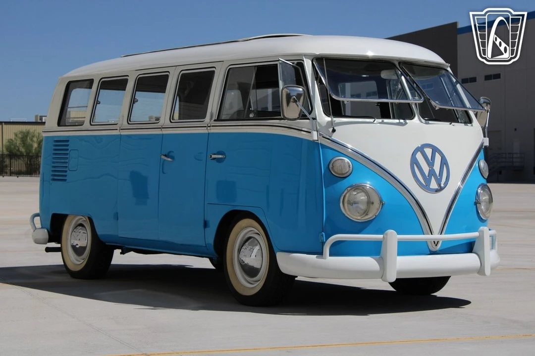 1967 Volkswagen Split-Window Bus - Image 6 of 12