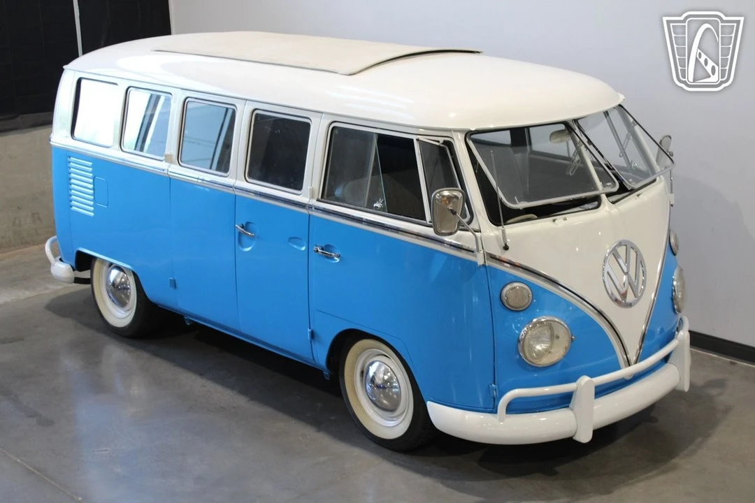 1967 Volkswagen Split-Window Bus - Image 9 of 12