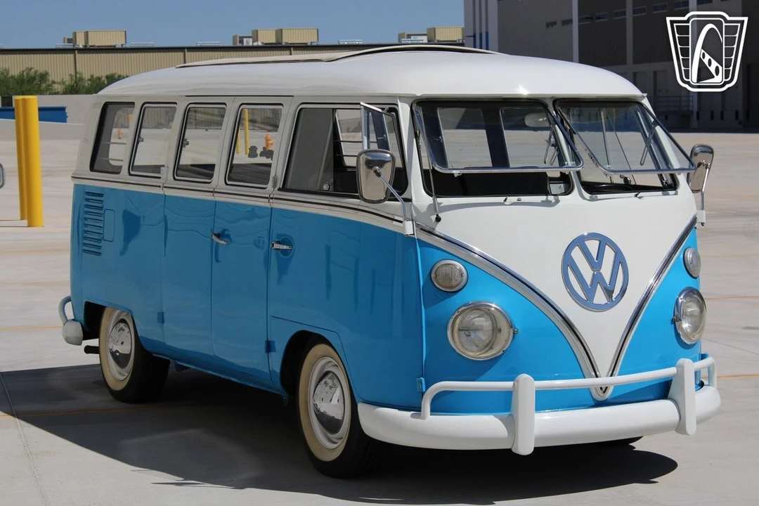1967 Volkswagen Split-Window Bus - Image 5 of 12