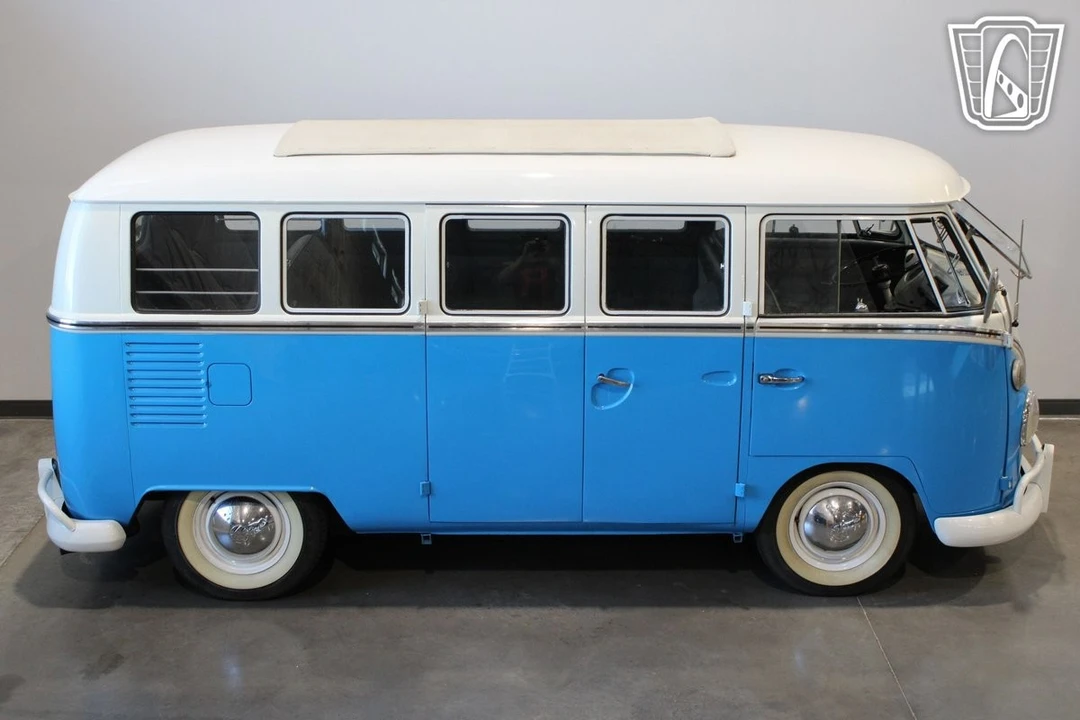 1967 Volkswagen Split-Window Bus - Image 10 of 12