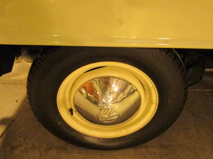 1967 Volkswagen Split-Window Bus - Image 25 of 31