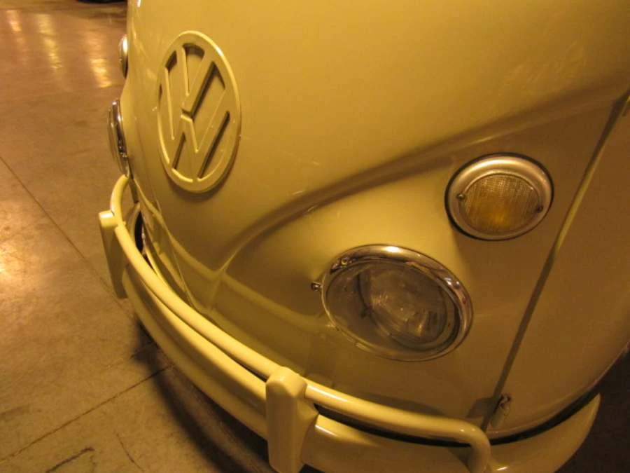 1967 Volkswagen Split-Window Bus - Image 11 of 31