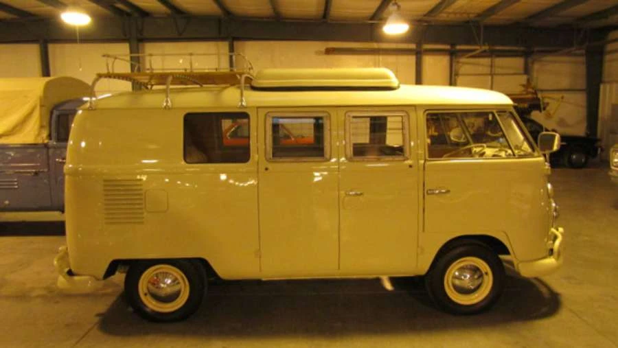 1967 Volkswagen Split-Window Bus - Image 2 of 31