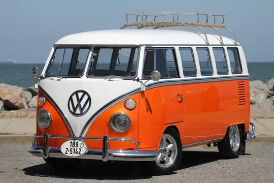1967 Volkswagen Type 2 13-Window Deluxe