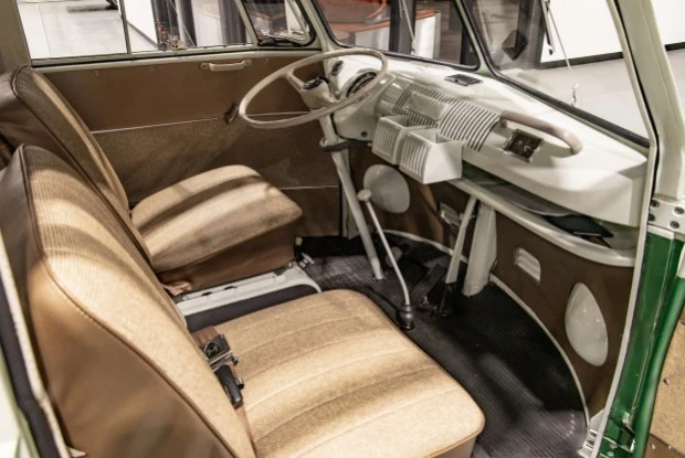 1967 Volkswagen Split-Window Bus - Image 6 of 11