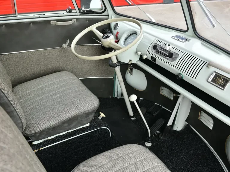 1967 Volkswagen Split-Window Bus - Image 21 of 31