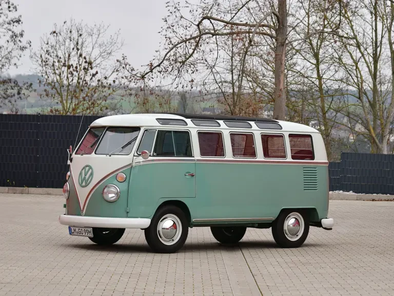 1967 Volkswagen Split-Window Bus - Image 2 of 31