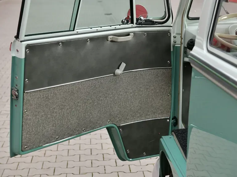 1967 Volkswagen Split-Window Bus - Image 27 of 31