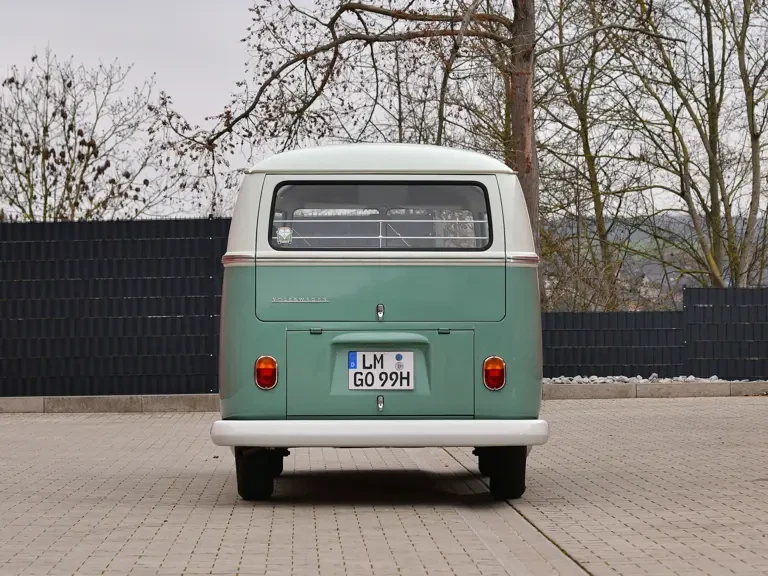 1967 Volkswagen Split-Window Bus - Image 10 of 31