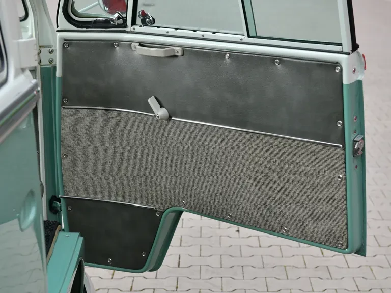 1967 Volkswagen Split-Window Bus - Image 28 of 31