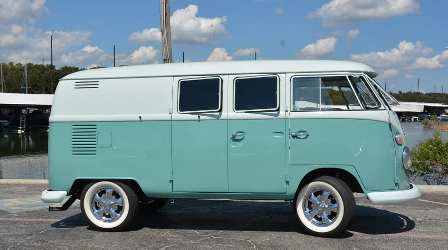 1967 Volkswagen Split-Window Bus - Image 2 of 12