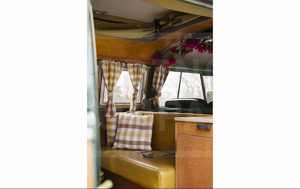 1967 Volkswagen Split-Window Camper - Image 10 of 15