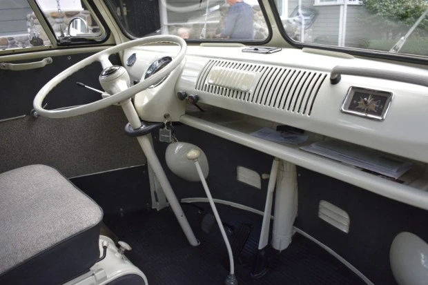 1967 Volkswagen Split-Window Bus - Image 6 of 9