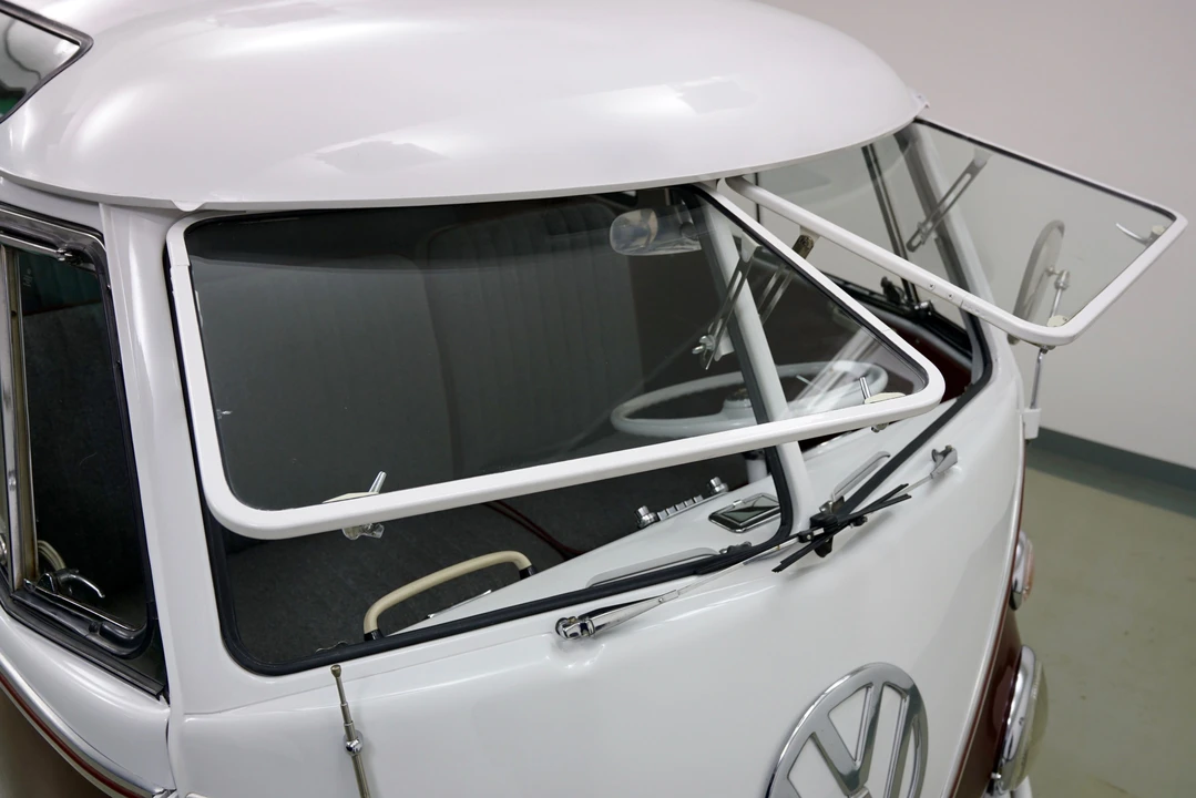1967 Volkswagen Split-Window Bus - Image 12 of 17