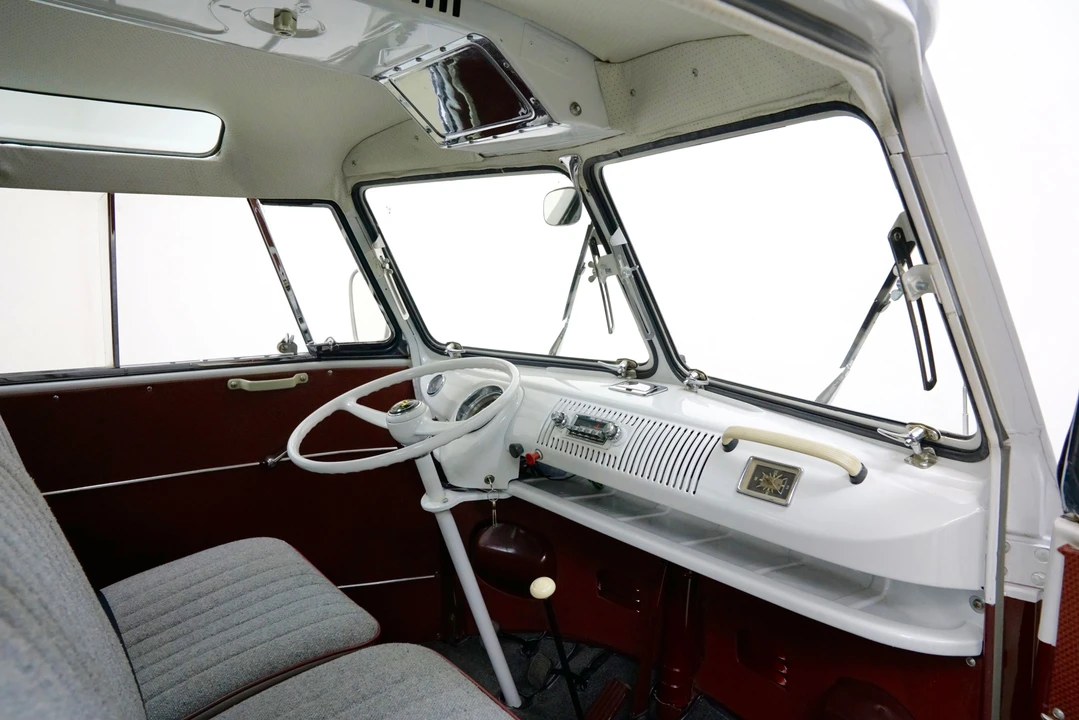 1967 Volkswagen Split-Window Bus - Image 8 of 17