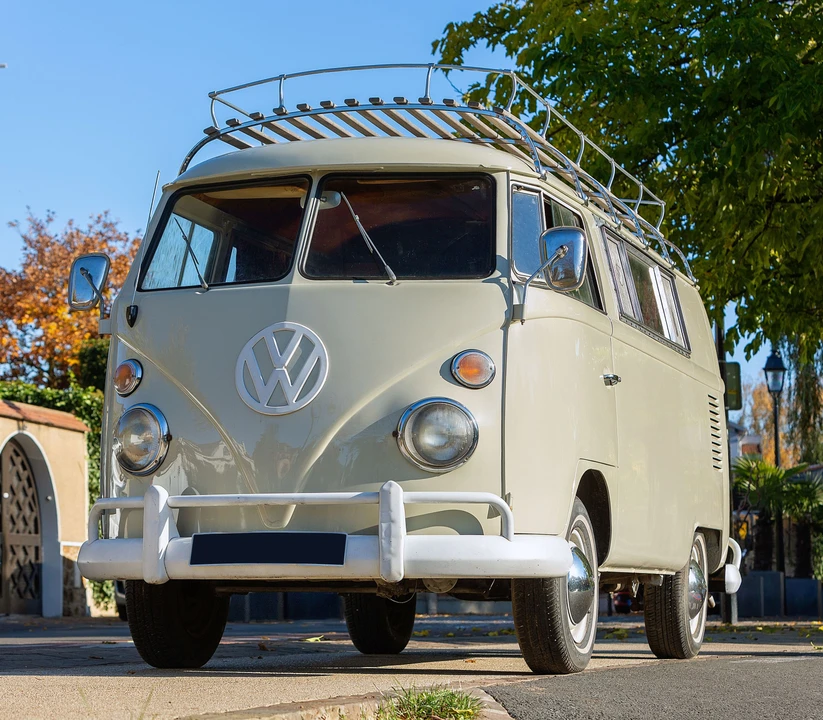 1967 Volkswagen Split-Window Camper - Image 8 of 31
