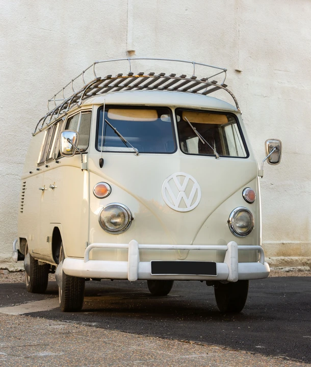 1967 Volkswagen Split-Window Camper - Image 9 of 31