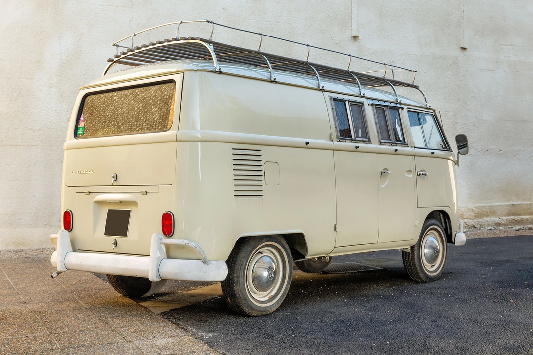 1967 Volkswagen Split-Window Camper - Image 6 of 31