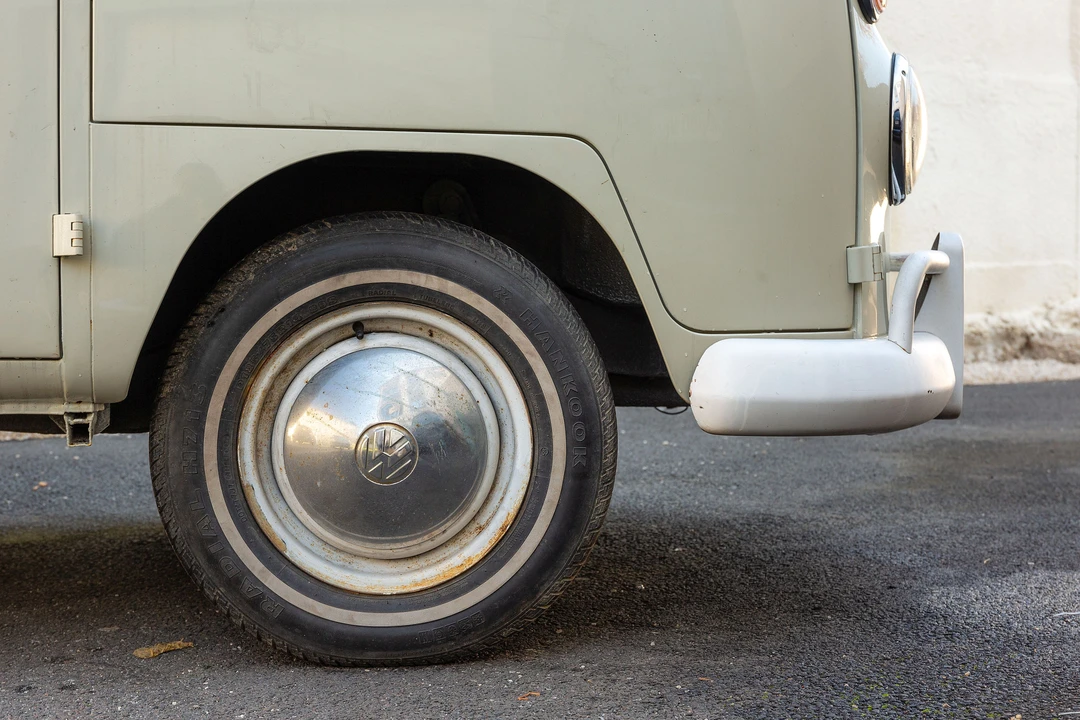 1967 Volkswagen Split-Window Camper - Image 30 of 31