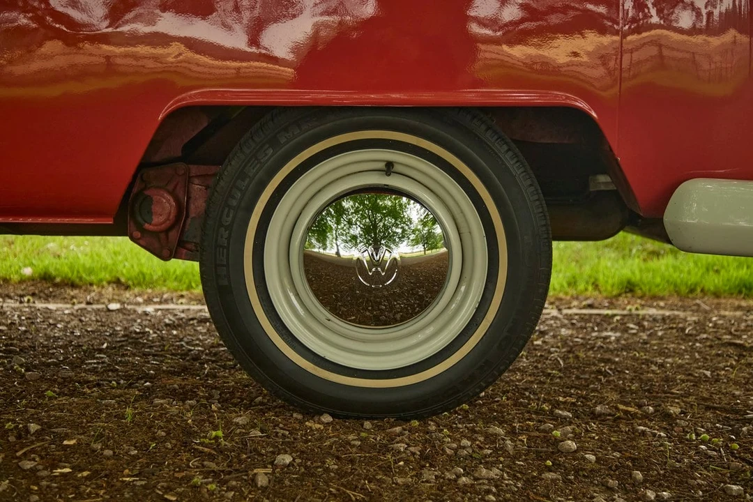 1967 Volkswagen Split-Window Camper - Image 15 of 30
