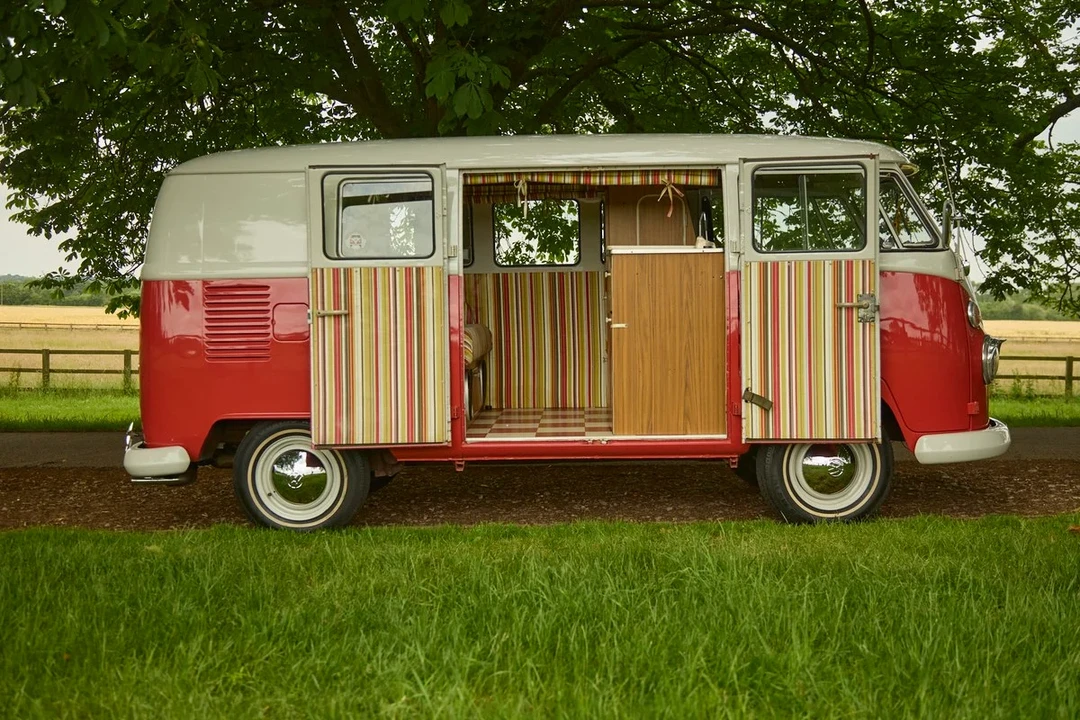 1967 Volkswagen Split-Window Camper - Image 2 of 31