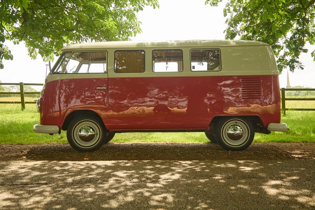 1967 Volkswagen Split-Window Camper - Image 11 of 31