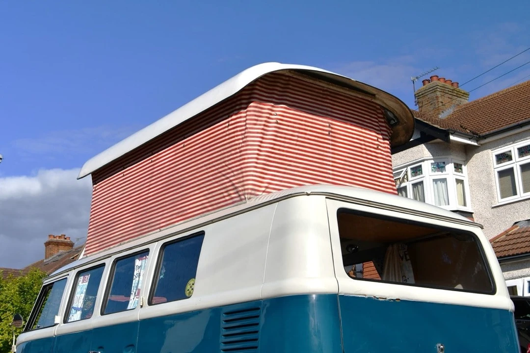 1967 Volkswagen Split-Window Camper - Image 9 of 30