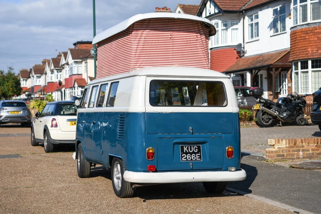 1967 Volkswagen Split-Window Camper - Image 20 of 30