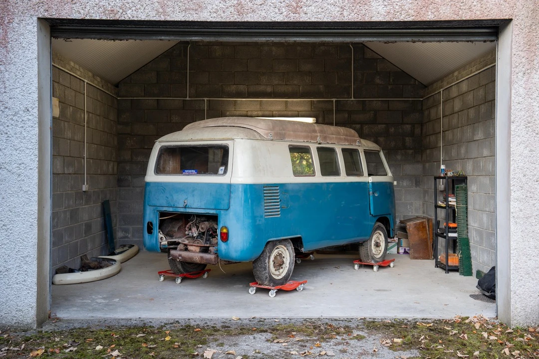 1967 Volkswagen Split-Window Camper - Image 9 of 30