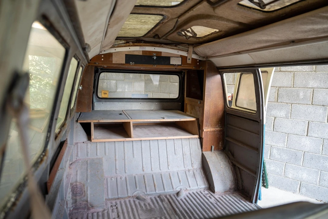 1967 Volkswagen Split-Window Camper - Image 20 of 30