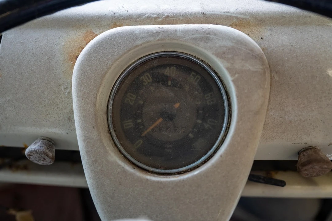 1967 Volkswagen Split-Window Camper - Image 29 of 30