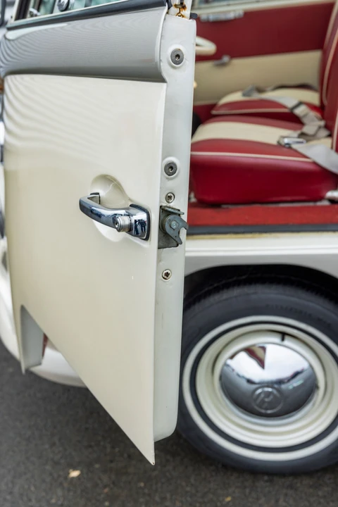 1967 Volkswagen Split-Window Bus - Image 19 of 31