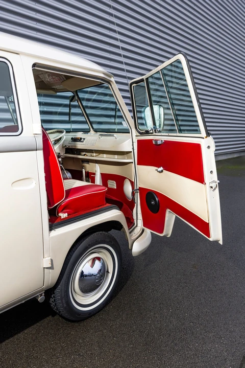 1967 Volkswagen Split-Window Bus - Image 31 of 31