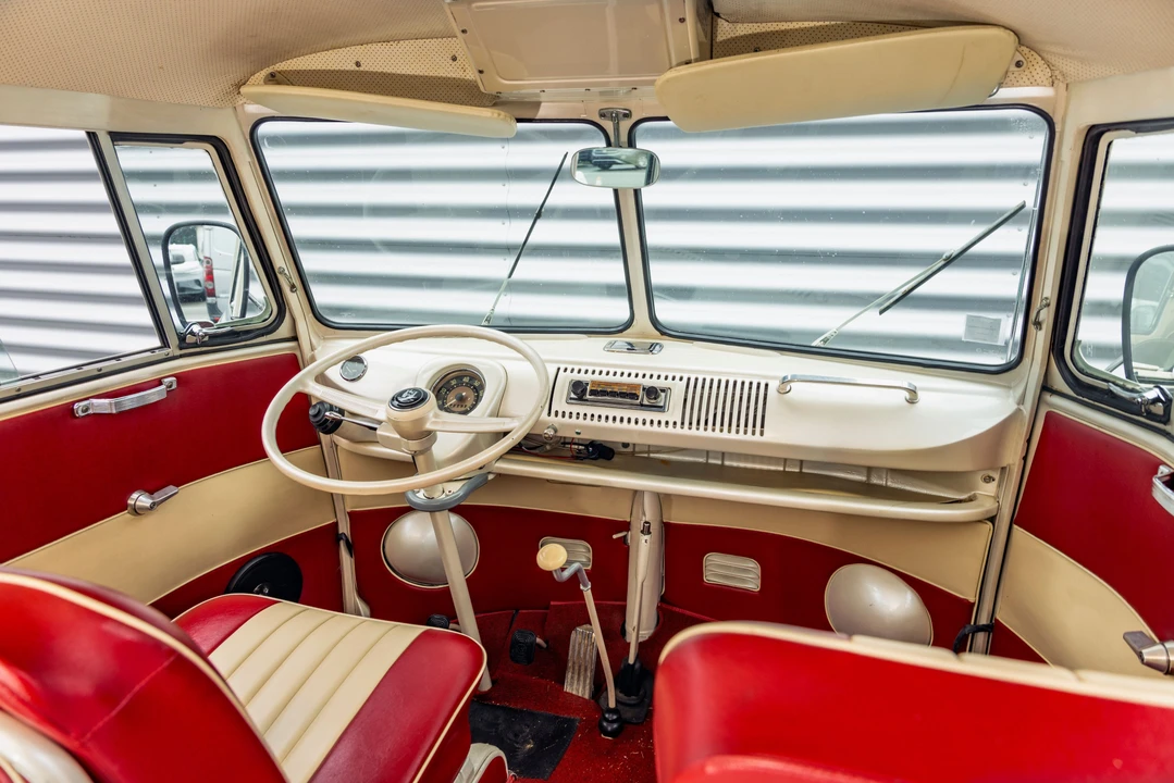1967 Volkswagen Split-Window Bus - Image 25 of 31