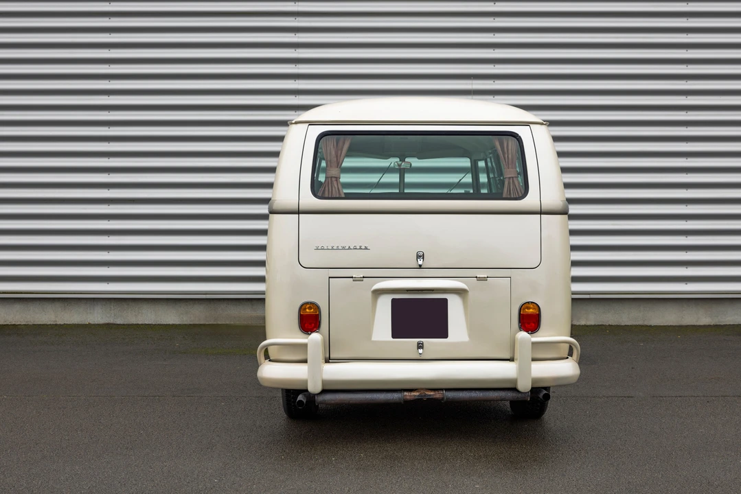 1967 Volkswagen Split-Window Bus - Image 16 of 31