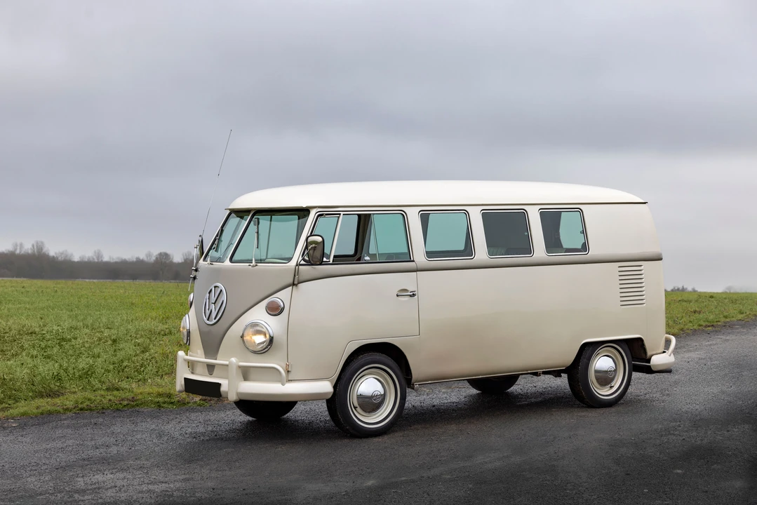 1967 Volkswagen Split-Window Bus - Image 2 of 31